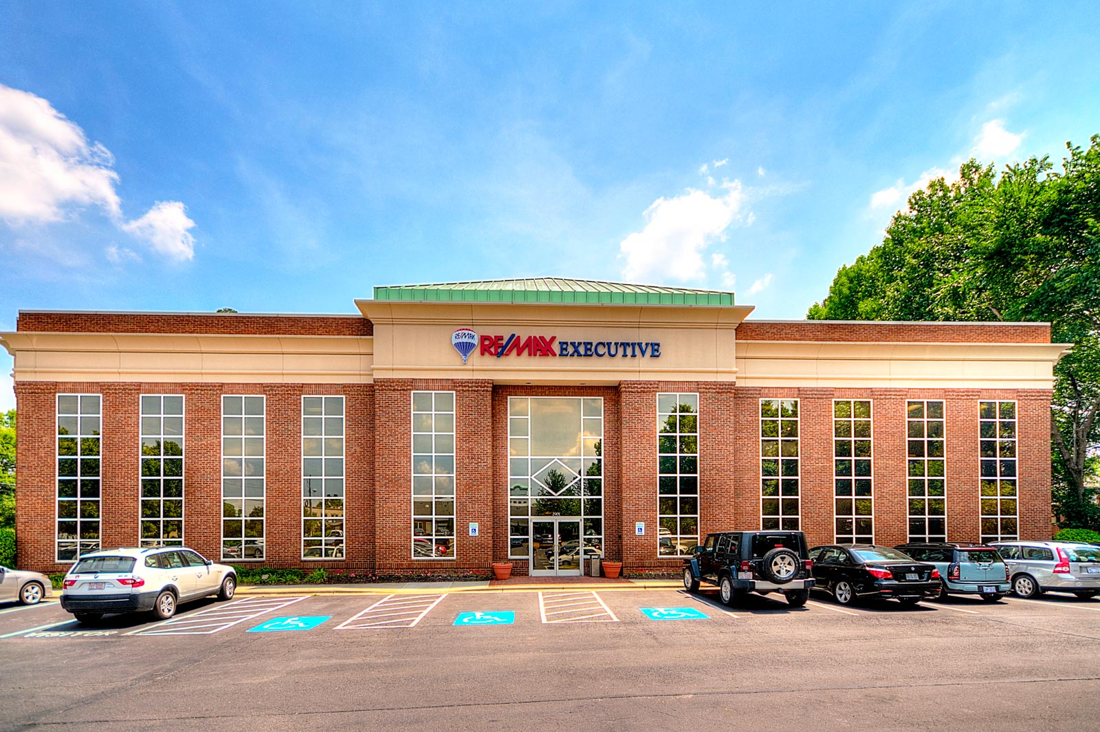 Southpark Office 1 RE/MAX Executive Southpark